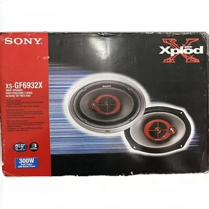 Speakers, Remote and Multimedia Player - Picture 1 of 2