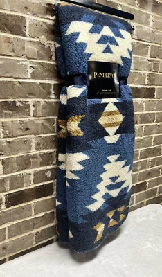 Pendleton Blue/Ivory/Gold EAGLE RIVER SHERPA/FLEECE Throw Blanket 50" x 70" NEW - Image 1 of 4