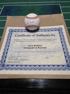 Autografo Greg Maddux firmato National League Baseball COA Atlanta Braves  - Foto 1 di 3