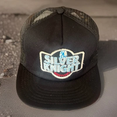 Silver Knight Premium Silenciadores Sombrero Negro Trucker’s Cap RARO Foto 1 de 2