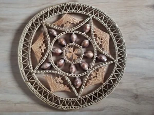 Vintage 1970's Wicker 12" Round Star Cowrie Shell Boho Wall Hanging Trivet Decor - Picture 1 of 4