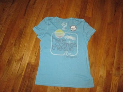 NUEVO CON ETIQUETAS Camiseta Life is Good Azul Here Comes the Sun Cuello en V Calce Clásico Damas Talla M Foto 1 de 4