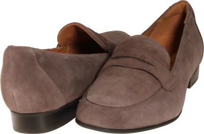 Mocasín Clarks Un Blush Go para mujer Penny gris oscuro gamuza talla 9 M de EE. UU. Foto 1 de 3