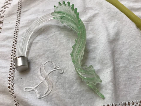 1 murano Venetian Chandelier green  Glass Replacement long  leaf new old curled Cover