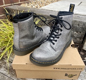 dr martens junior size 3