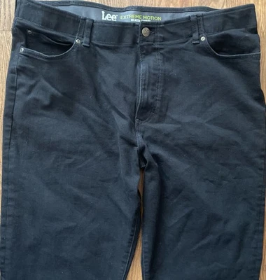 Calça jeans masculina Lee Extreme Motion relaxada reta preta elástica preta 42x30 - Imagem 1 de 4