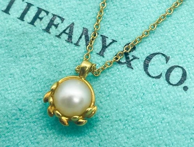 Tiffany & Co. 18K Yellow Gold Olive Leaf Pearl Pendant Necklace 16” - image 1 of 4