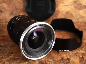 Obiettivo ZEISS Distagon T* 21 mm f/2.8 ZE per Canon - quasi come nuovo - Foto 1 di 7