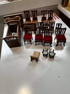 Lot Of Vintage Dollhouse Furniture Including Two Tramp Art Metal Filigree Chairs - Picture 1 of 15