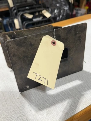 MULCH PLUG ASSEMBLY 21061000910001A Murray MNA1560N (#7271) - Imagem 1 de 4