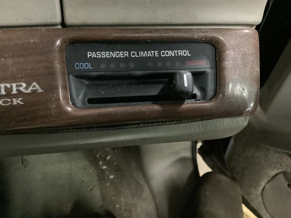 Tablero auxiliar de control de temperatura lateral del pasajero para 97-05 Park Avenue 348733 Foto 1 de 4