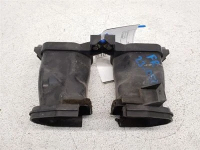 11-12 Infiniti G25 07-08 G35 sedán guías de conductos de aire (par) OEM 16554JK23C Foto 1 de 4