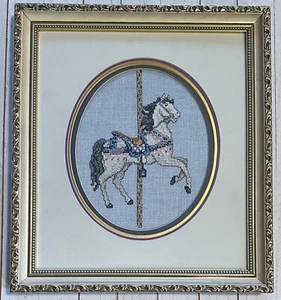 "Carrusel de punto de cruz Stoney Creek sueños cuentas de caballo enmarcado metálico 14""X 12,5""" - Imagen 1 de 11