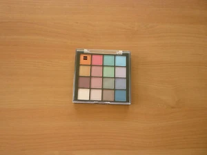 Hema Bright oogschaduw palette eyeshadow - Afbeelding 1 van 3