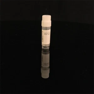 Fiale criogeniche con codice a barre laterale e inferiore 2,0 ml, 25/sacchetto, 500/confezione, 1000/custodia - Foto 1 di 7