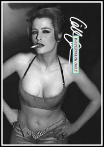 Gillian Anderson, Autographed, Cotton Canvas Image. Limited Edition (AG-216) - Picture 1 of 1
