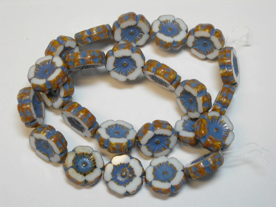 12 cuentas - Picasso blanco con cuentas de flores de vidrio checo borroso 12 mm Foto 1 de 1