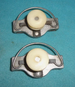 1966-76 MOPAR A, B, C-BODY 2-DR HDTP FASTBACK QUARTER WINDOW TRACK ROLLERS 1-PR - Picture 1 of 8