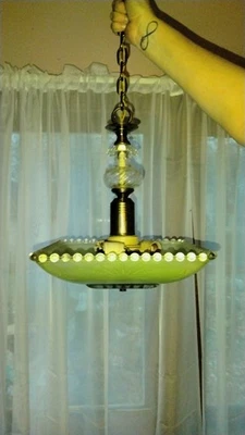 Lámpara de araña Art Deco rectangular de mediados de siglo verde claro años 40 años 50  Foto 1 de 4