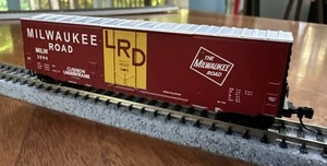 Micro Trains N Scale RTR #18100370 50’ Box Car Plug Door Milwaukee MILW 3094 NY - Picture 1 of 8