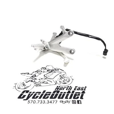 Honda CBR1000RR-R SP 2020 20-23 OEM juego trasero derecho reposapiés conductor reposapiés  Foto 1 de 4