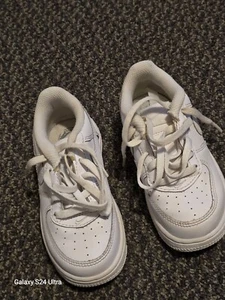 Nike Force 1 Triple White Size  9C  - Picture 1 of 5