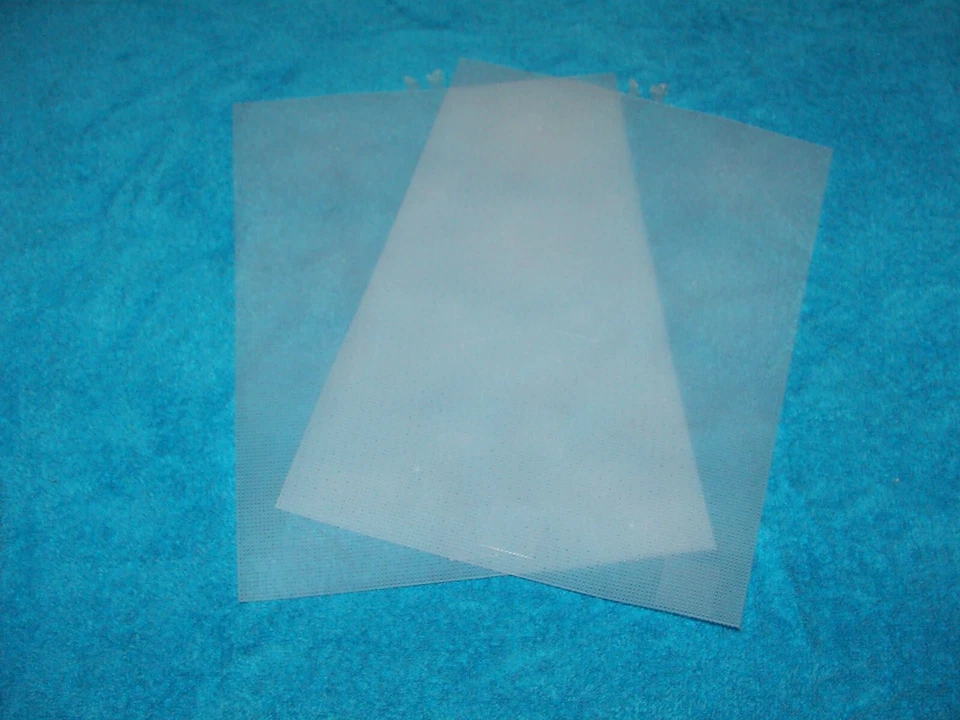 1 CLEAR PLASTIC MESH SHEET -14 COUNT (HOLES IN PLASTIC) APPROX. 10 1/2 x 13 1/2" - Image 1 of 4