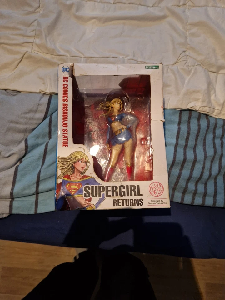 KOTOBUKIYA Dc Comics Bishoujo Supergirl Returns 1/7 PVC Figur F/S W/Tracking # - Bild 1 von 1