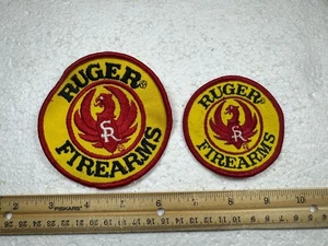 2 Stück - Vintage Rugar Schusswaffen Aufnäher - Bild 1 von 12