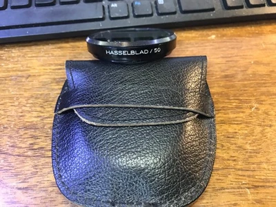 Hasselblad/50 Polarizing 2x Pola Filter Bay 50W/Original Leather Case - Image 1 of 4