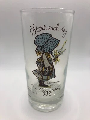 Vaso American Greetings Holly Hobbie 1972 comienza cada día de manera feliz Foto 1 de 4