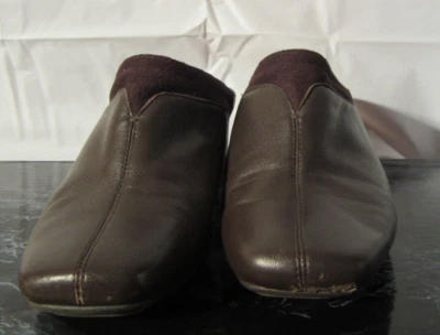 Liz Claiborne Size 8.5M Brown Leather Slide on Mules Square Toe - Image 1 of 4