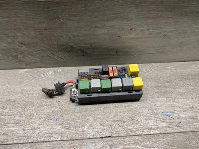 MERCEDES BENZ W164 X164 W251 R CLASE GL ML DELANTERO BAJO CAPÓ CAJA RELÉ FUSIBLES SAM Foto 1 de 4