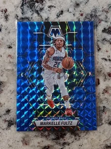 2022-23 Panini Mosaic Basket Markelle Fultz /199 Blue Mosaic Prizm #96 Magic - Foto 1 di 2