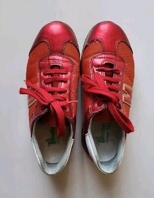 MOSCHINO RED Lace-up w/Black Red Gold Letter Logo Preowned Sneakers 37 - Image 1 of 4