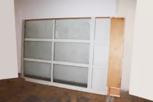 altes Fenster mit Rahmen Holz Fenster Raumtrenner Trennwand Glas vintage - Bild 1 von 8