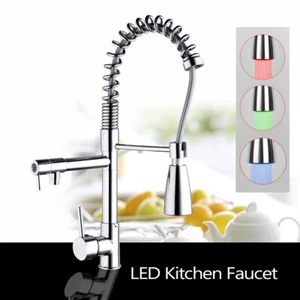 Grifo pulverizador de cocina con pico giratorio LED grifo pulverizador de 1 orificio grifos de latón - Imagen 1 de 10