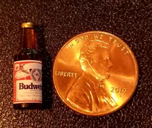 Dollhouse Miniature Bottle of Budweiser Beer - 1:12 Scale - Picture 1 of 1