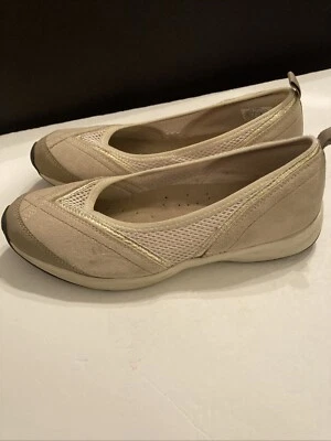 Women's Easy Spirit  8.5 Beige Leather Textile Flats Loaders ES7AMREE - Image 1 of 4