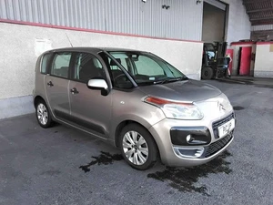 CITROEN C3 PICASSO 09-17 Mk1 Front Bumper Complete 0000497623 - Picture 1 of 2