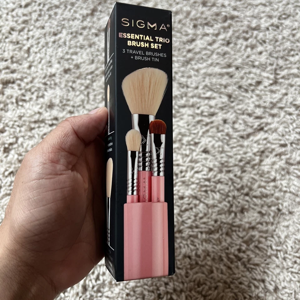 Conjunto de Pincéis Sigma Beauty Essential Trio - 3 Pincéis Rosa + Lata de Armazenamento - Imagem 1 de 1