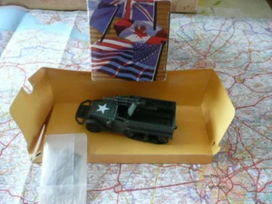 HALF Track T 19 US Army Ancien SOLIDO en boite série Grandes Batailles - Imagen 1 de 1