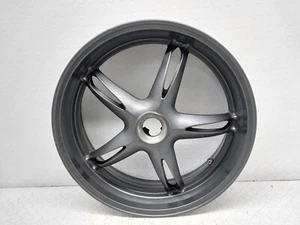 RUOTA CERCHIO POSTERIORE TRIUMPH SPEED TRIPLE 1050 2005 2006 2007 - Picture 1 of 9