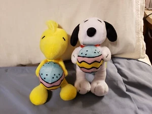 Peanuts for Pets 6” Snoopy & Woodstock Plush Squeaker Toys Easter - Picture 1 of 9