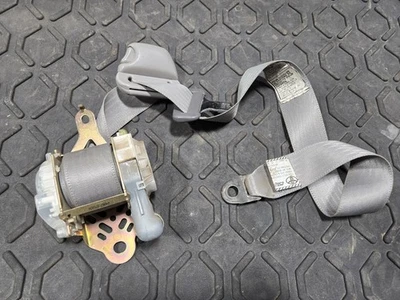 Toyota Sequoia 2003 cinturón de seguridad delantero derecho gris pasajero Foto 1 de 4