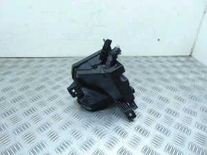 Caja de fusibles bahía motor bajo capó Toyota Yaris MK2 1.3 gasolina 2005-2011Z - Imagen 1 de 7