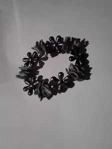 Shell Bracelet - Picture 1 of 2