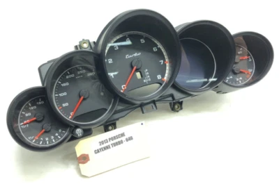 Porsche Cayenne 2013-2014 turbo velocímetro OEM 97.477 millas. Foto 1 de 4