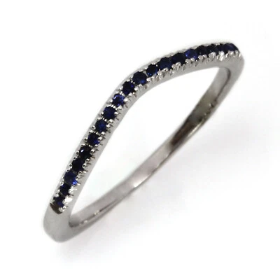 Alianza de boda curvada de oro blanco de 14 k con zafiro azul natural de 0,12 quilates 1,5 mm Foto 1 de 4
