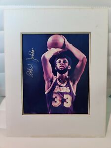 AUTHENTIC Kareem Abdul-Jabbar LA Lakers Autographed Picture (Framed) 14"-11" #33